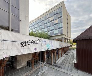 Taras między Hotelem Cracovia i Kinem Kijów. Czy nadaje się jeszcze do remontu?