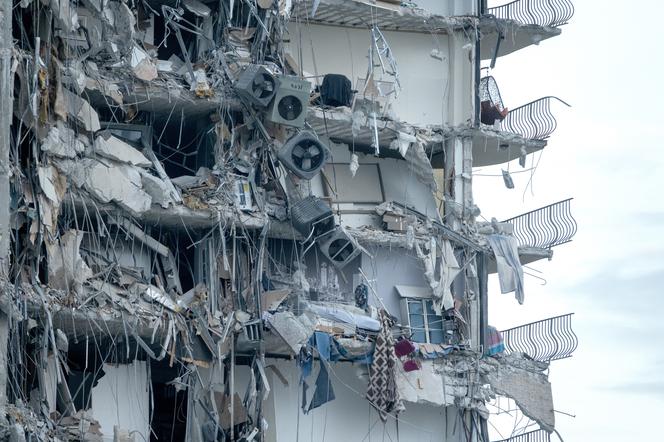 Tragedia w Miami! Zawalił się 12-piętrowy budynek mieszkalny. Trwa akcja ratunkowa! 