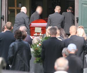 Sprawdziliśmy, gdzie spoczywają najwięksi zbrodniarze. Groby morderców i prawdziwych gangsterów na Mazowszu