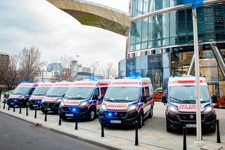 Nowe KARETKI do walki z COVID-19. Ambulanse przygotowała polska firma