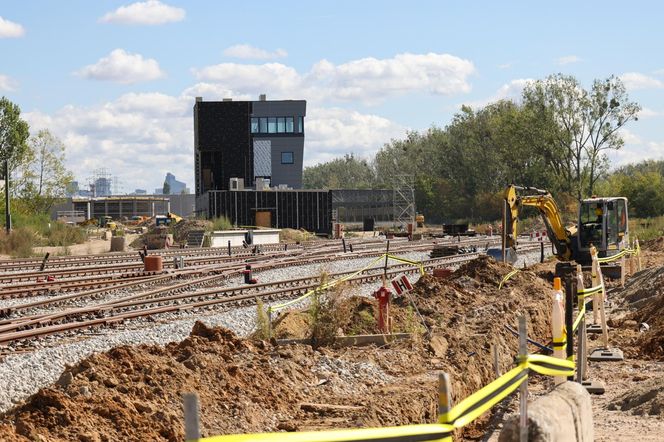 Budowa stacji postojowo-technicznej Mory (sierpień 2025)