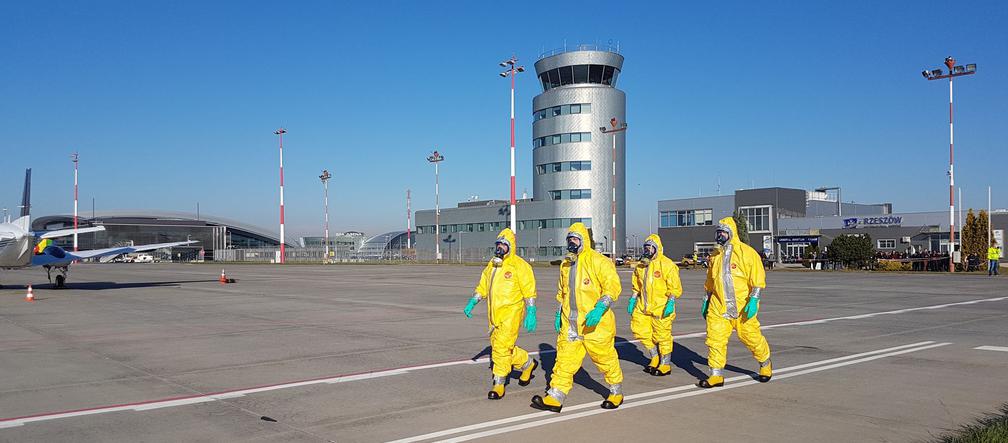 Ebola na pokładzie samolotu w Jasionce? Spokojnie, to tylko ćwiczenia