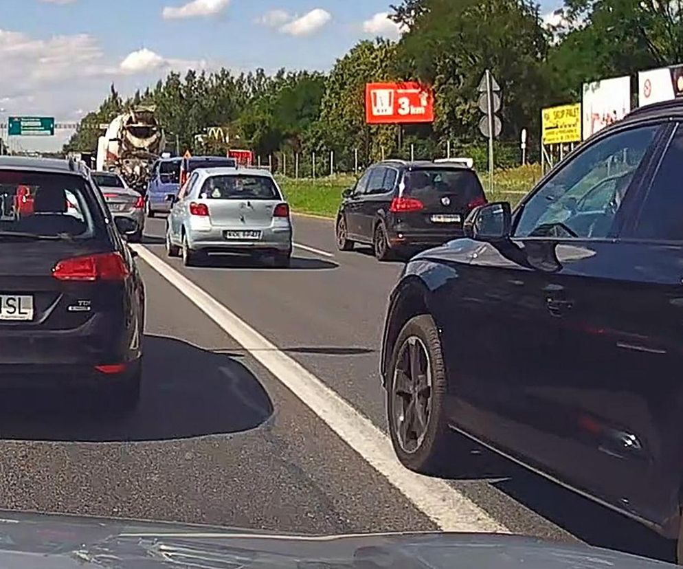 Drogowy skandal w Katowicach Kobieta za kierownicą w roli głównej
