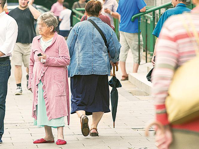 Męczarnia pacjentów w upale