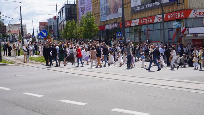Boże Ciało 2025. Tysiące osób uczestniczyło w olsztyńskich procesjach