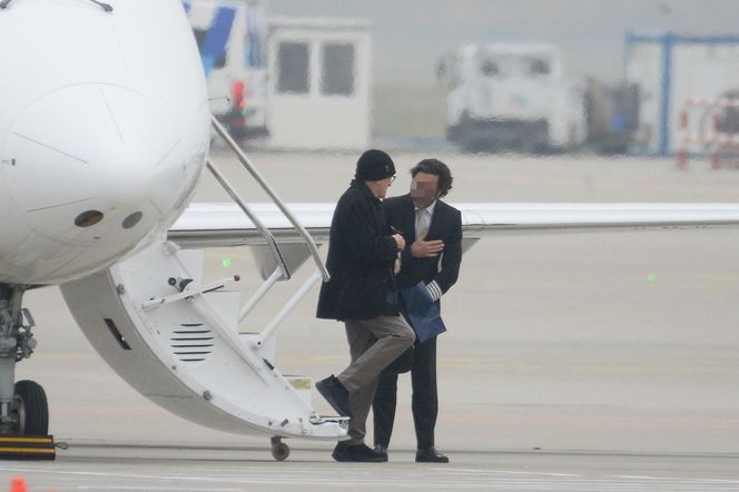 Robert De Niro już w Polsce. Aktor przyłapany na lotnisku w Warszawie