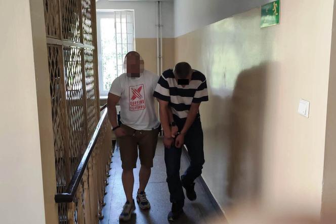 Warszawska policja zatrzymała podejrzanych o włamania do mieszkań