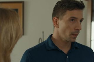 Barwy szczęścia, odcinek 3198. Tomasz (Jakub Sokołowski), Wanda (Maja Barełkowska)