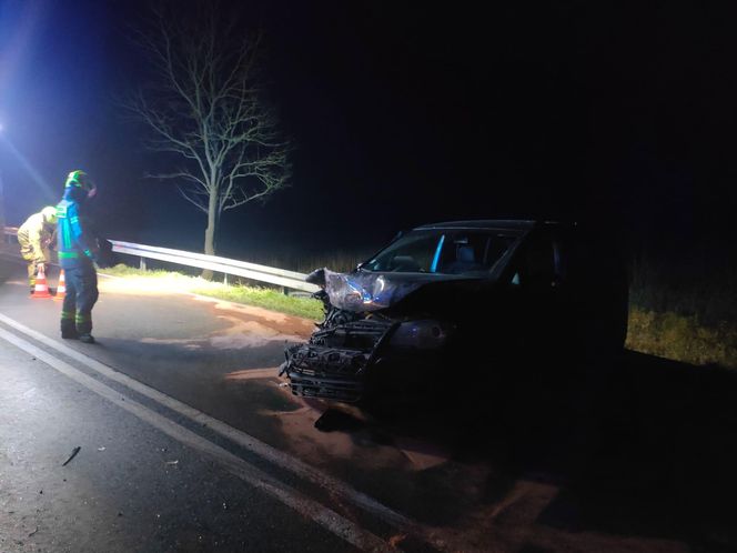 Wypadek na Lubelszczyźnie. Są poszkodowani, poważne utrudnienia po zderzeniu dwóch aut