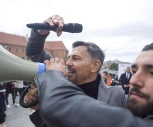 Ibisz śmieje się sam z siebie. Nic się pan Krzysio nie zmienił