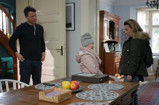 Pierwsza miłość, odcinek 2872: Dominika sprzeda Julkę za duże pieniądze. Zrzeknie się praw do córki Marysi - ZWIASTUN