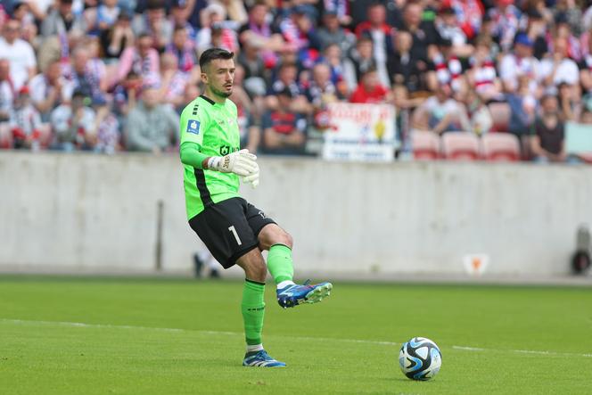 Górnik Zabrze pewnie pokonuje ŁKS Łódź ZDJĘCIA