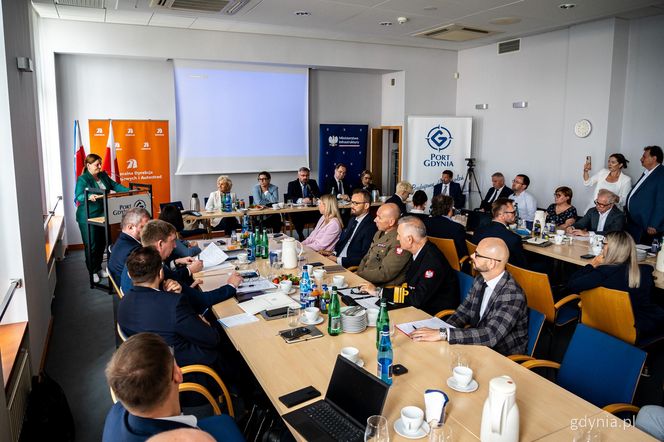 Posiedzenie sejmowej Komisji Infrastruktury w Porcie Gdynia