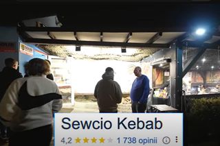 Książulo zjadł Hanys Kebaba w Sewcio Kebab & Pizza 