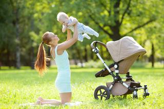 Wózki dziecięce: jak chronić niemowlę przed upałem[7 porad]