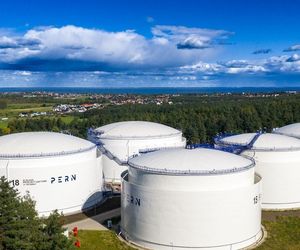 Trzy nowe, ogromne zbiorniki paliwowe na Pomorzu. To ważna inwestycja PERN w bezpieczeństwo energetyczne