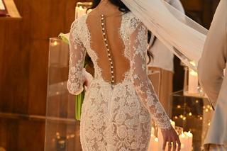 Suknia Ślubna Roxie Węgiel. Piosenkarka wyglądała jak gwiazda filmowa