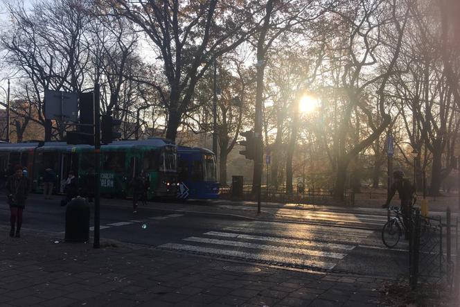 Kraków: Smog nie odpuszcza. Normy przekroczone nawet trzykrotnie [13.11.2018 STAN JAKOŚCI POWIETRZA]