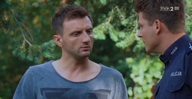 M jak miłość, odcinek 1410. Janek (Tomas Kollarik), Bartek (Arkadiusz Smoleński)