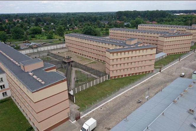 Łukasz Ż. trafił do aresztu na Białołęce. Takie warunki mają osadzeni