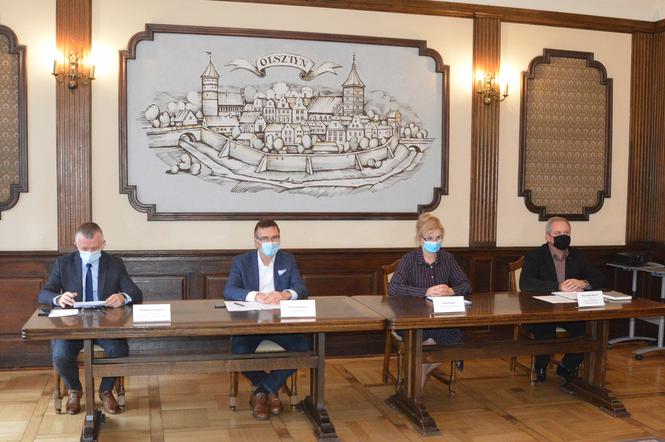 Samorządy walczą z koronawirusem.