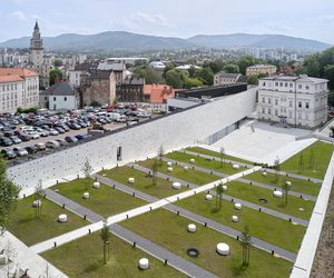 Witajcie w bajce! Centrum bajek w Bielsku - Białej. Tu wszystko jest możliwe. I jest ze szkła i betonu. 