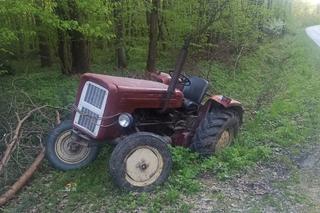Zadzwonił, że .....przejechał go własny traktor. Miał prawie 3 promile