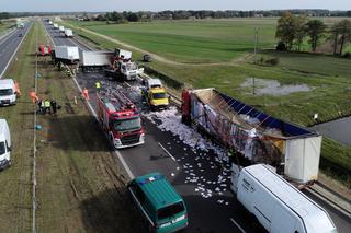 Utrudnienia na S8! Spłonęła ciężarówka, która przewoziła kontenery do szpitala polowego! 