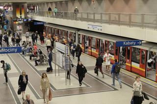 Śmiertelny wypadek na stacji metra w Warszawie. Uwaga na utrudnienia