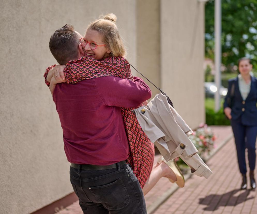 Na Wspólnej, odcinek 4089: Renata i Sławek już oficjalnie zostaną rodzicami Zosi! Dziedzic specjalnie się na to przygotuje - ZDJĘCIA