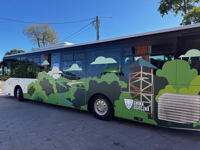 Nowe autobusy w Osiecznej 