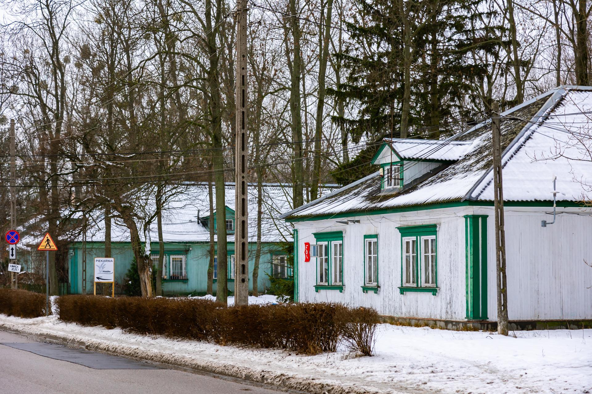 Osiedle "Przyjaźń" w Warszawie - zobacz zdjęcia pięknych drewnianych domków
