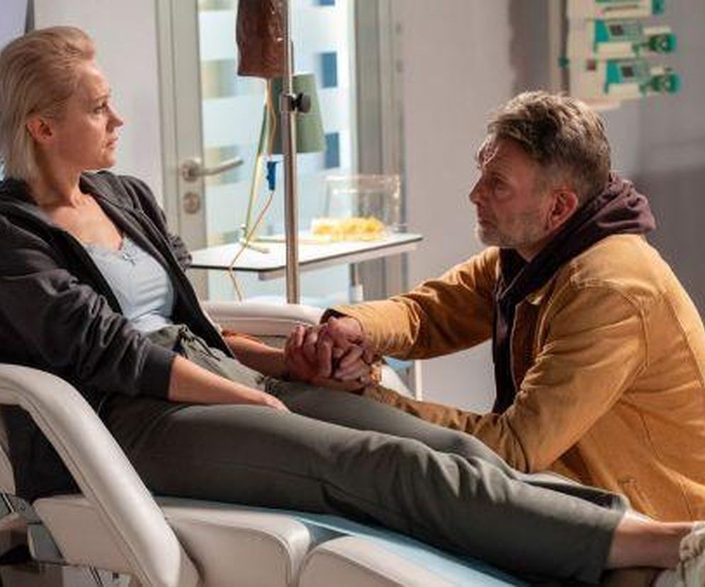 	Na sygnale odc. 582. Anna Reiter (Lea Oleksiak), Wiktor Banach (Wojciech Kuliński),