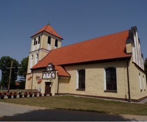 Weekend na Mazurach? Koniecznie zobacz tę wieś! To nie tylko jezioro, ale i historia