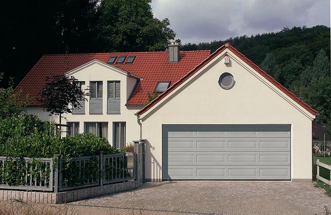 Garażowe bramy segmentowe górne firmy Hörmann – piękne i funkcjonalne 