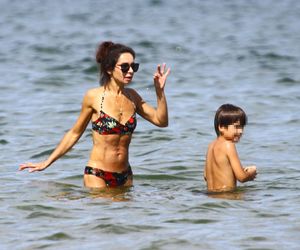 Marta Kaczyńska nad Bałykiem niczym grecka bogini!