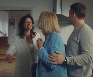 M jak miłość, odcinek 1876. Ada (Marta Lewandowska), Bartek (Arkadiusz Smoleński), Dorota (Iwona Rejzner)