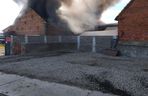 Płonie hala spawalnicza w Czeluścinie niedaleko Gostynia w Wielkopolsce