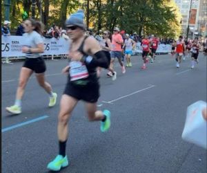 Katarzyna cichopek dopinguje męża na Maratonie Nowojorskim