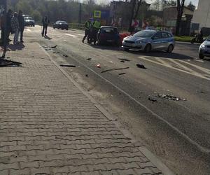 Wypadek w Łagowie koło Kielc. Ciężarówka staranowała ogrodzenie i uderzyła w budynek gospodarczy