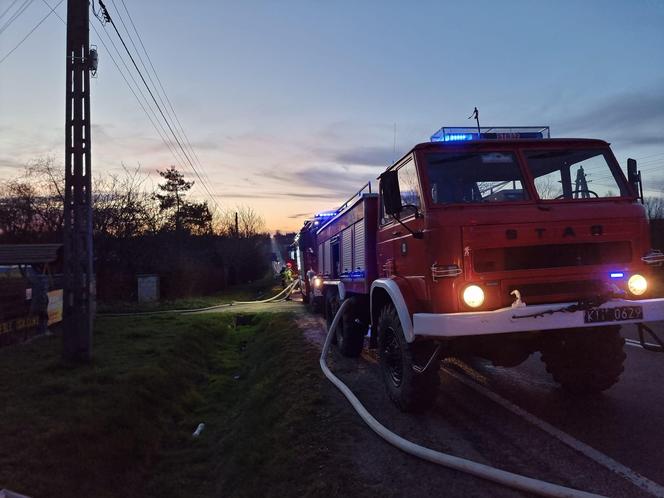 Pożar zakładu stolarskiego w Parszowie 30-03