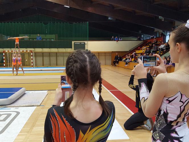 Piramidy, salta i machówki w Trapezie