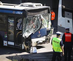 Kierowca autobusu MPK zginął po zderzeniu z innym autobusem