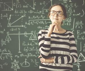 Ile to jest 60 : 5 (7-5) = ? To proste równanie doprowadza internautów do szału