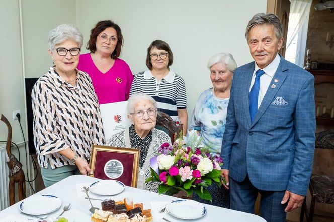 Sekret długowieczności? Hart ducha! Pani Maria dołączyła do grona stulatków