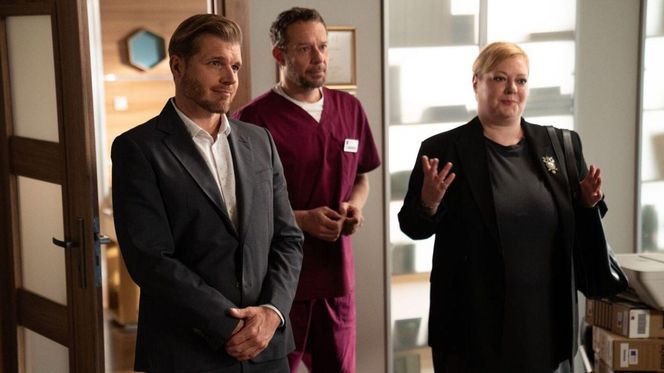 Na dobre i na złe, odcinek 965: Maks Beger (Tomasz Ciachorowski), Elżbieta Czajkowska (Katarzyna Cynke), Mundek (Grzegorz Małecki)