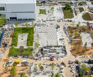 Plac Centralny i Muzeum Sztuki Nowoczesnej w 2025 r.