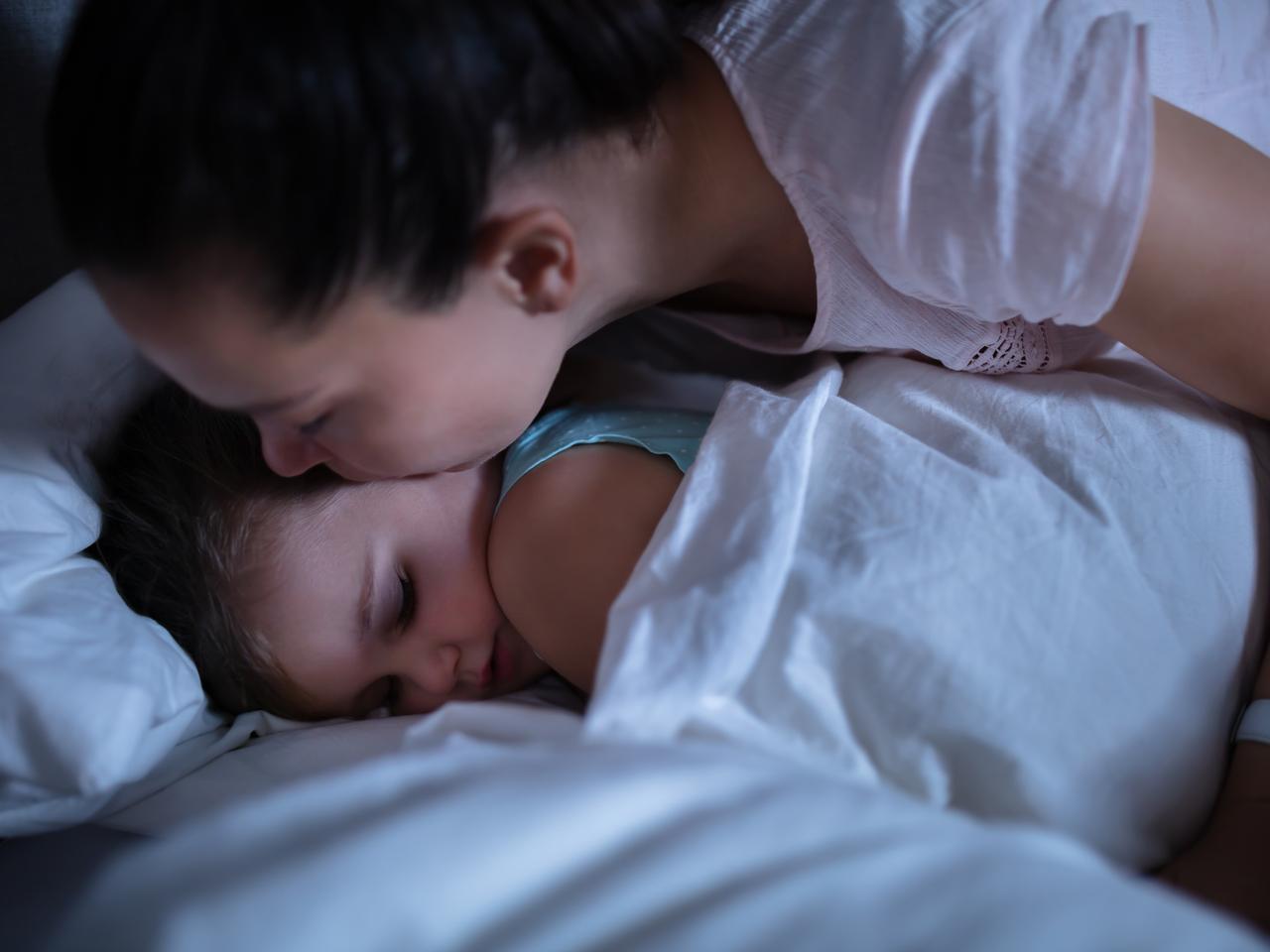 Ta mama miała dość nocnych pobudek dziecka. Genialna rada pediatry odmieniła jej życie