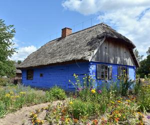 Niepozorne mazowieckie miasto przyciąga tłumy turystów. Wyjątkową atrakcją jest skansen