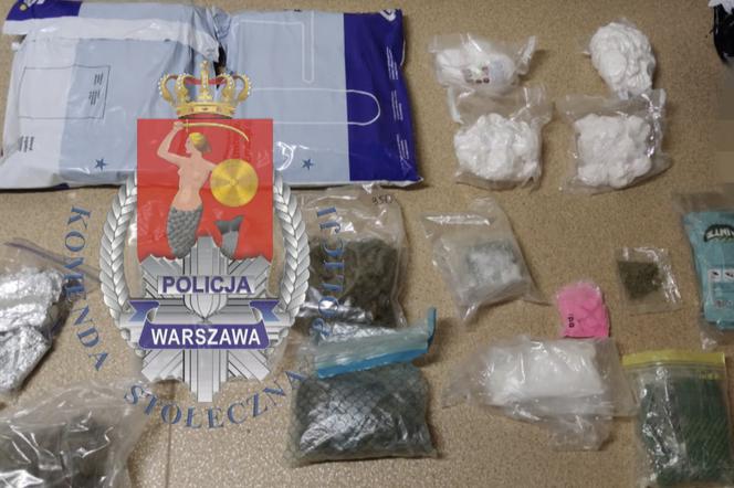 Legionowo. Prawie 19 kg narkotyków ukryte w garażach. 33-letni pseudokibic aresztowany